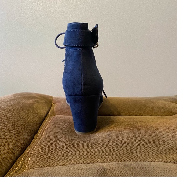 Navy Blue Wedge Booties - Size 9.5 - Picture 4 of 5